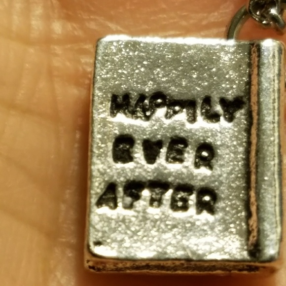 Story Book Necklace - Picture 3 of 4